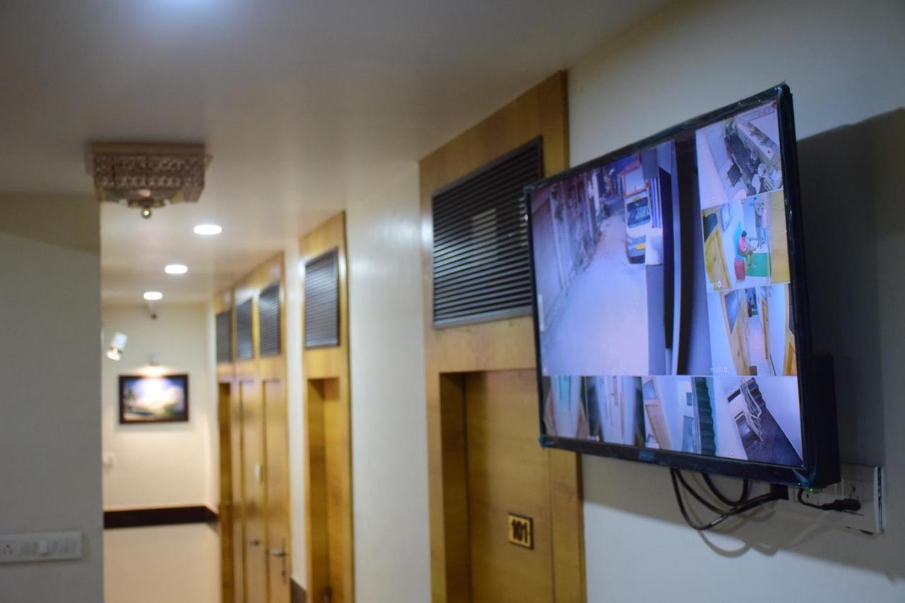 Gateway Suites ムンバイ エクステリア 写真